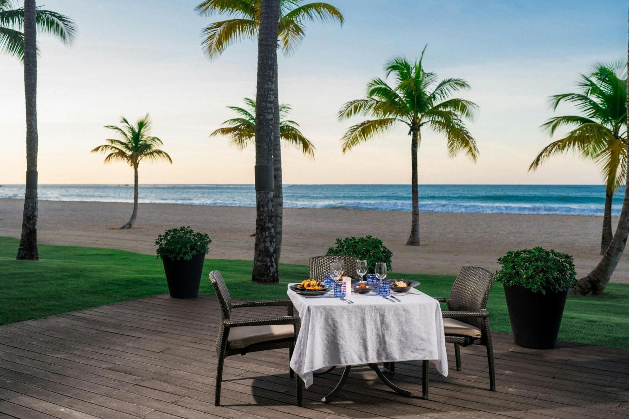 Courtyard By Marriott Isla Verde Beach Resort San Juan Exterior photo